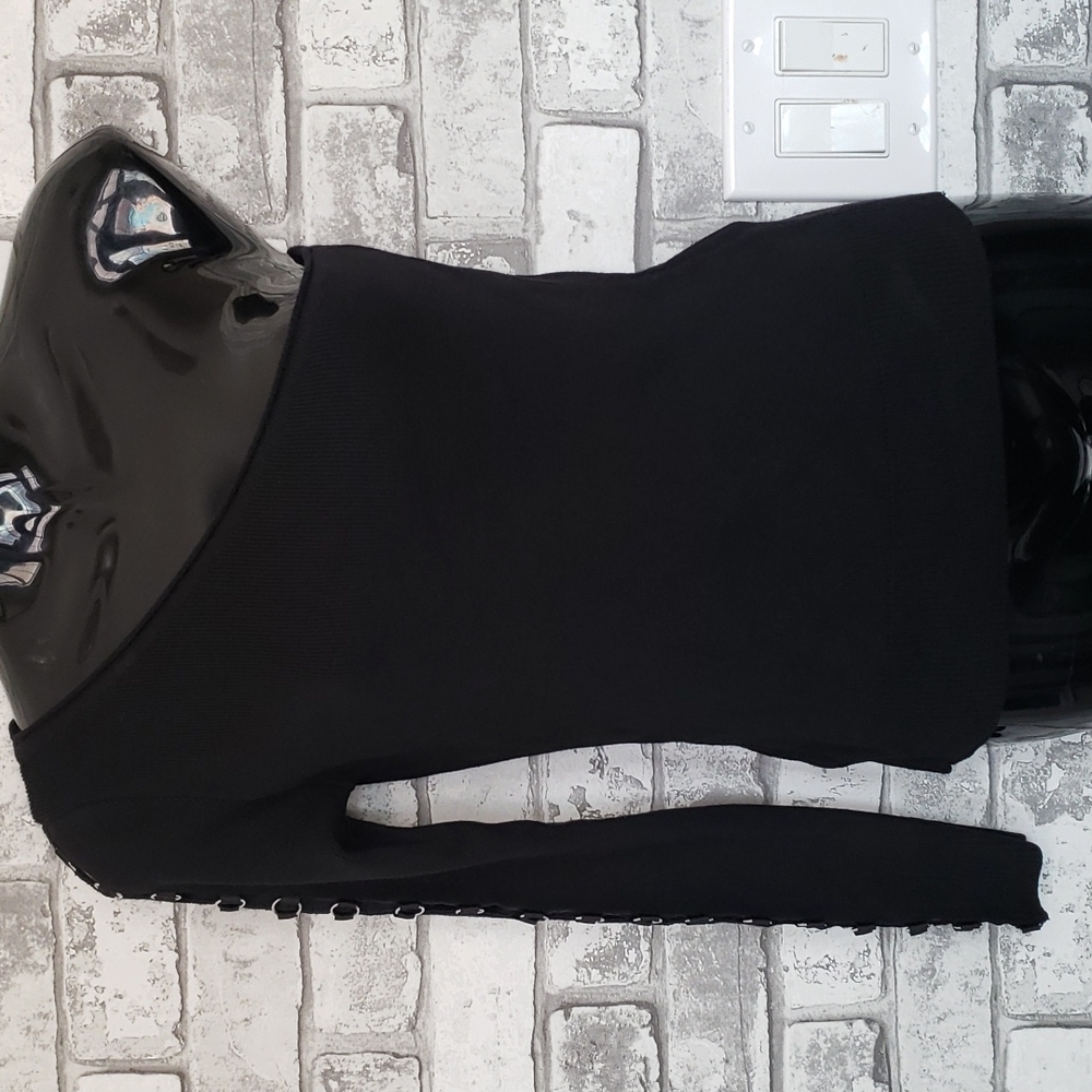 Top shop black one sleeve sweater size 4